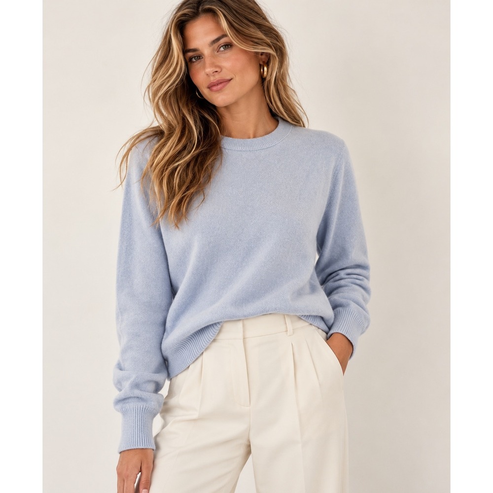 100% Cashmere Banana Republic Womens Light Blue Crewneck Sweater Medium